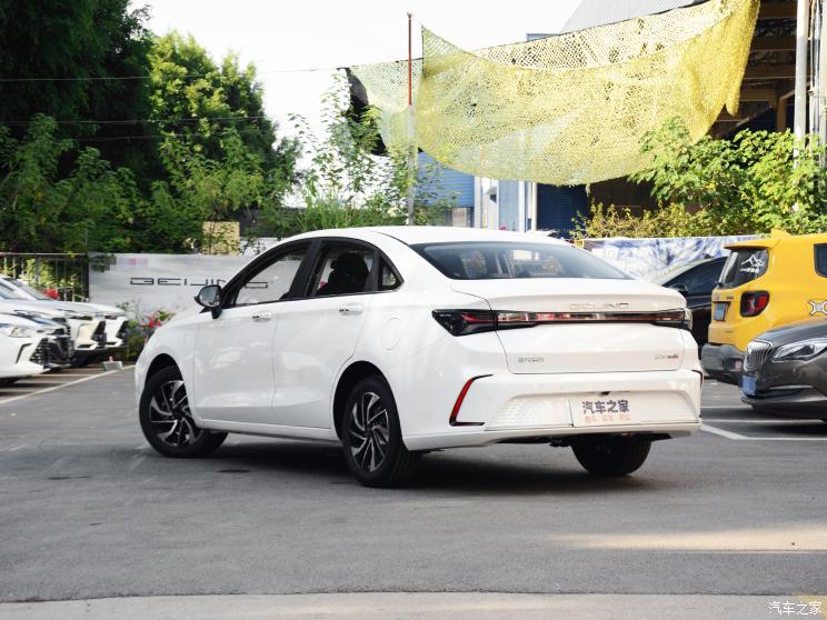 北京汽车 北京U5 PLUS 2021款 1.5L 手动豪华版